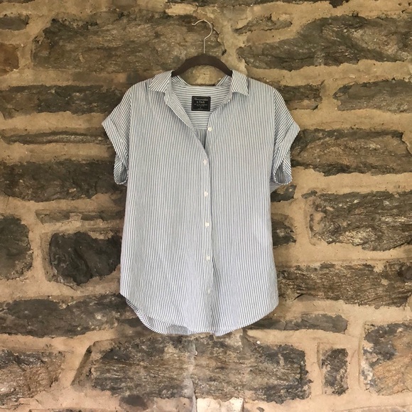 Abercrombie & Fitch Tops - Abercrombie and Fitch Striped Button Down Abercrombie & Fitch Tops - Abercrombie and Fitch Striped Button Down